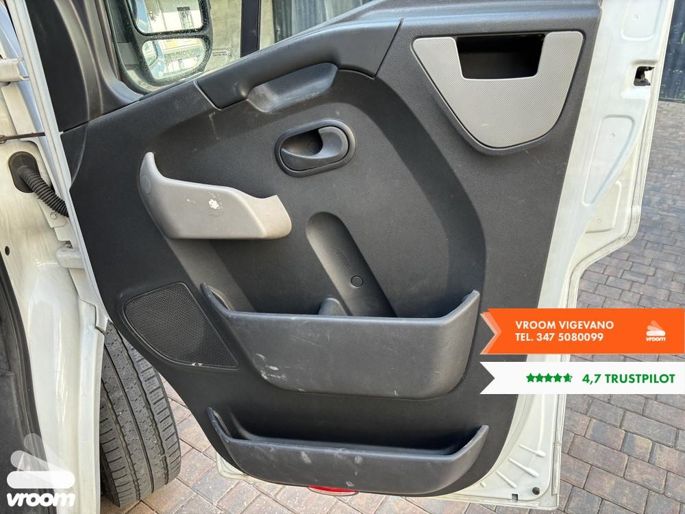 RENAULT Master 5ª serie Master T33 2.3 dCi/125...