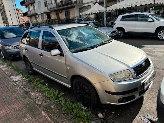 Skoda Fabia 1.2 Benzina Neo patentato