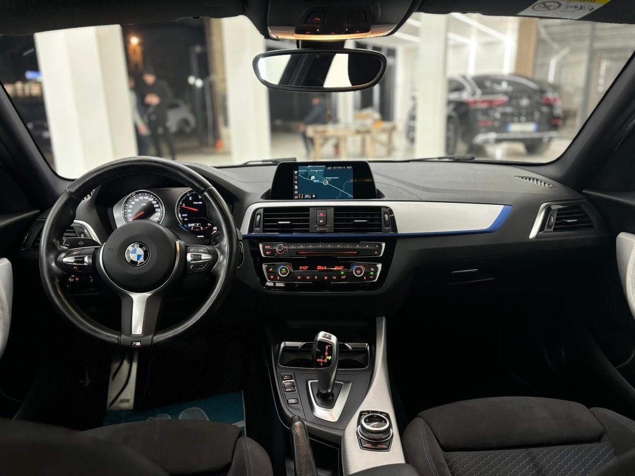 Bmw 118 118d 5p. Msport