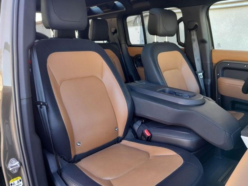 Land Rover Defender 3.0D I6 250 110 X-Dynamic SE AWD auto.