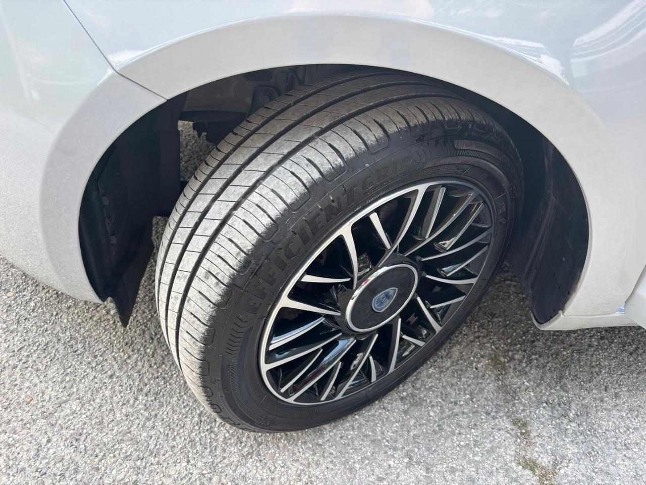 Lancia Ypsilon 1.2 69 CV 5 porte GPL Ecochic Mya OK Neopatentati