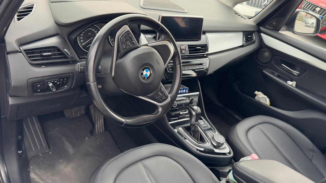 Bmw 2er Active Tourer 220i Advantage