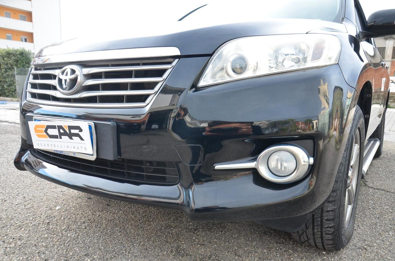 Toyota RAV 4 RAV4 2.2 D-4D 150 CV Lounge