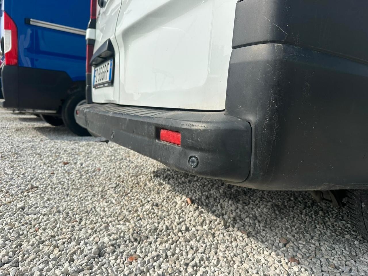 Renault Trafic T27 2.0 dCi 120CV PC-TN Furgone