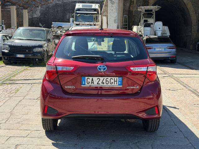 TOYOTA Yaris 1.5 Hybrid 5 porte Business