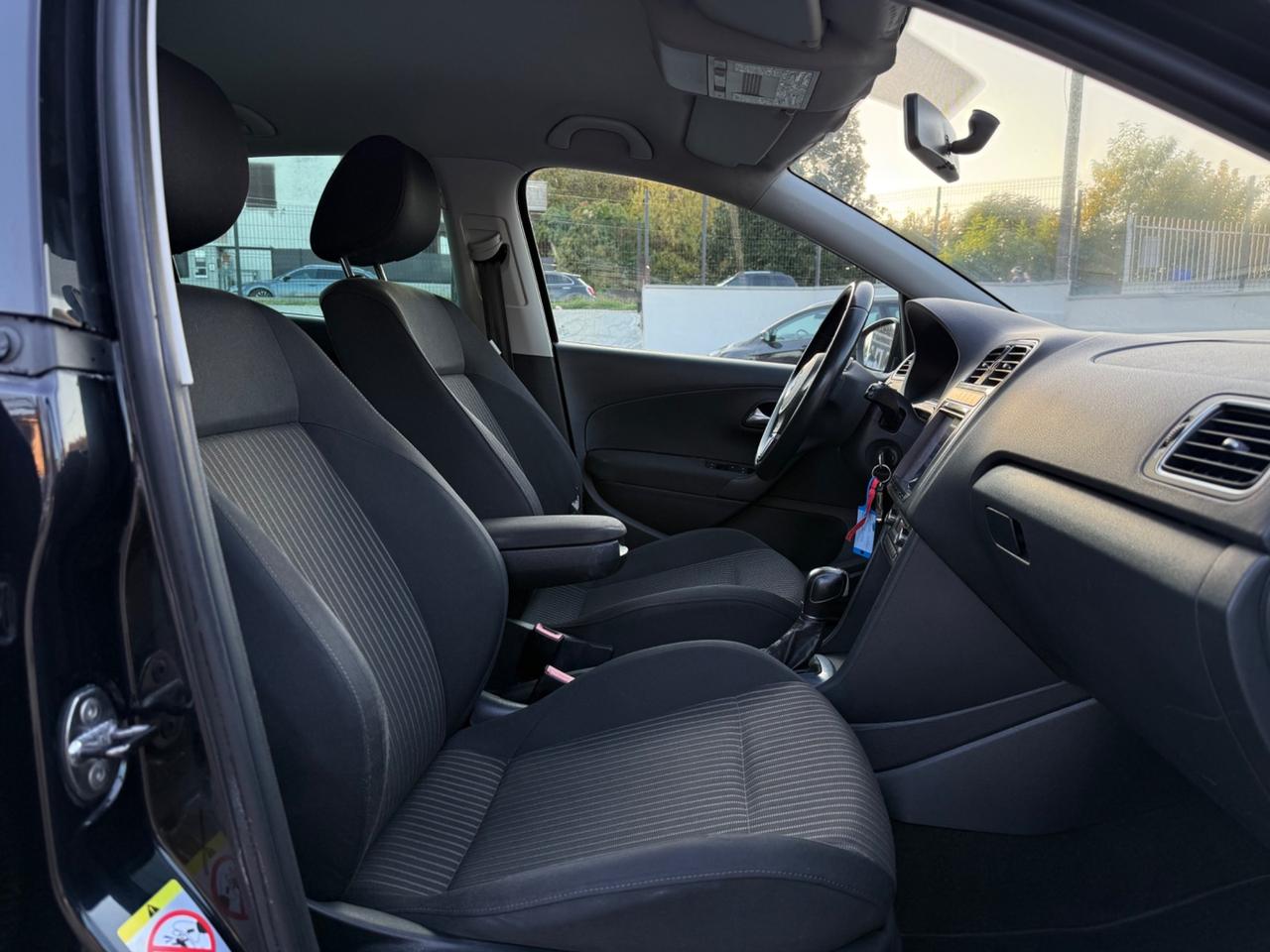 Volkswagen Polo 1.6 TDI 90CV DPF DSG 5 porte Highline