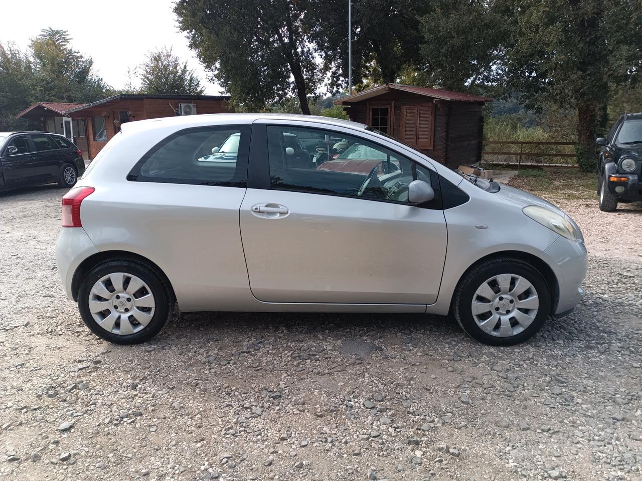 Toyota Yaris 1.0 3 porte