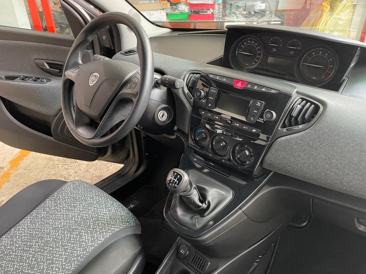 Lancia Ypsilon 1.0 FireFly 5 porte S&S Hybrid UnYca UNICO PROPRIETARIO!!!
