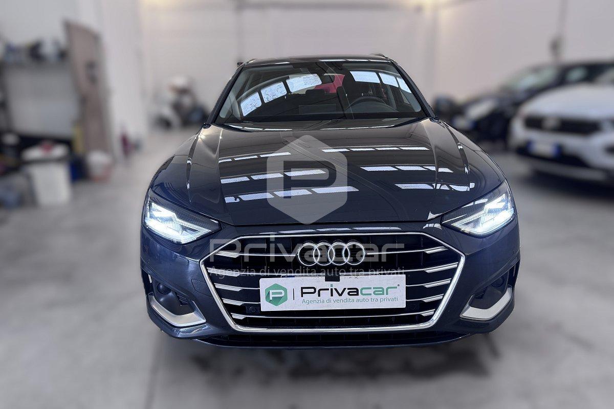 AUDI A4 Avant 30 TDI/136 CV S tronic Business Advanced