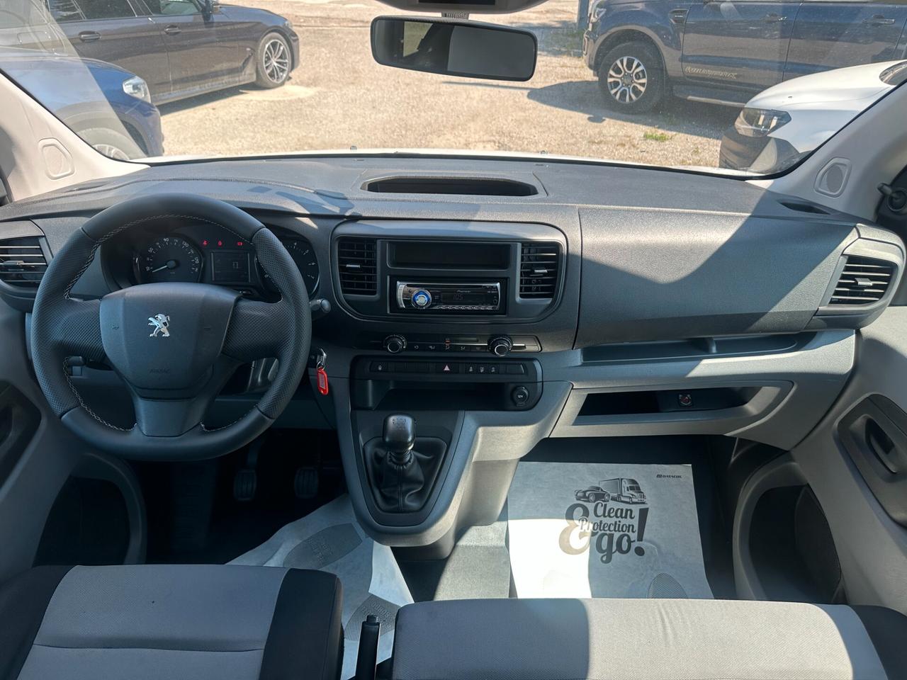 Peugeot Traveller BlueHDi 120 Medio Active
