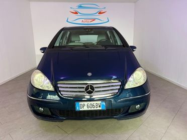 MERCEDES-BENZ A 150 Avantgarde Edition 10