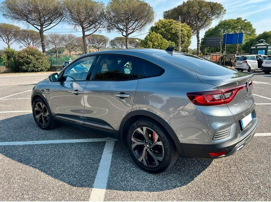 Renault Arkana Hybrid E-Tech 145 CV R.S. Line