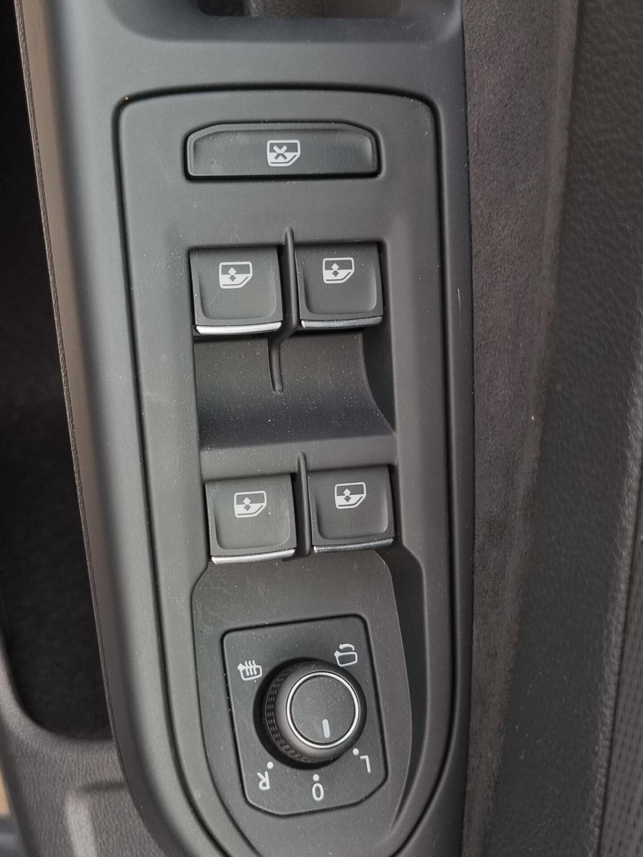 Volkswagen Golf VIII 2.0 tdi Style 150cv dsg