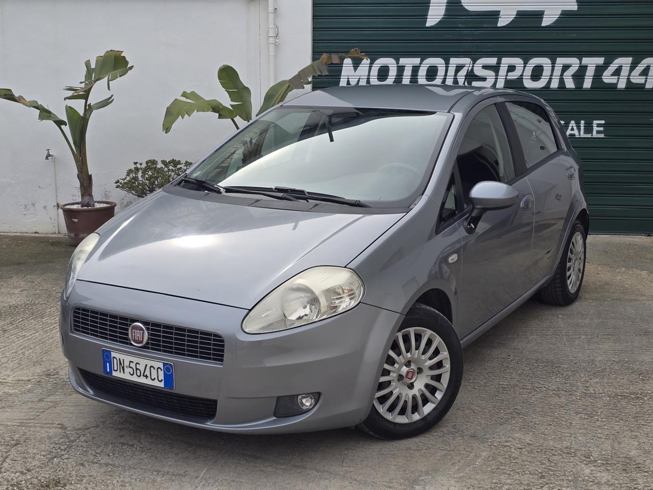Fiat Grande Punto 1.4 5 porte AUTOMATICA
