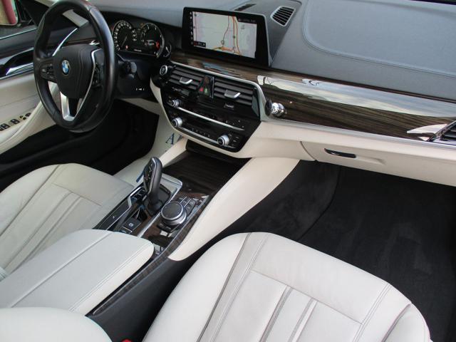 BMW 520 d xDrive Touring Luxury