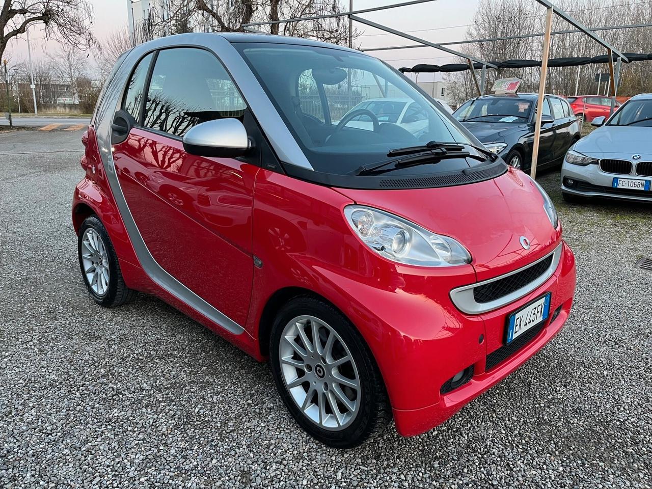 Smart ForTwo 1000 52 kW MHD coupé passion