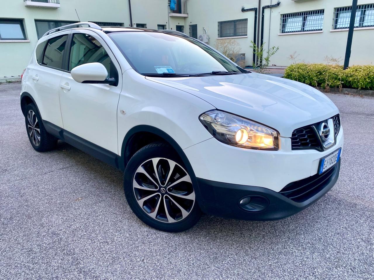 Nissan Qashqai 1.5 dCi Panorama