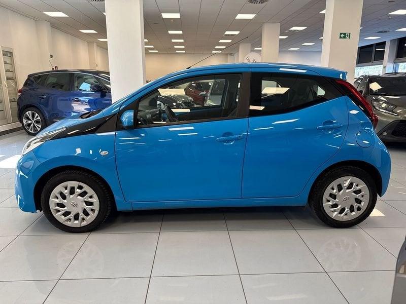 Toyota Aygo 1.0 VVT-i x-play MMT