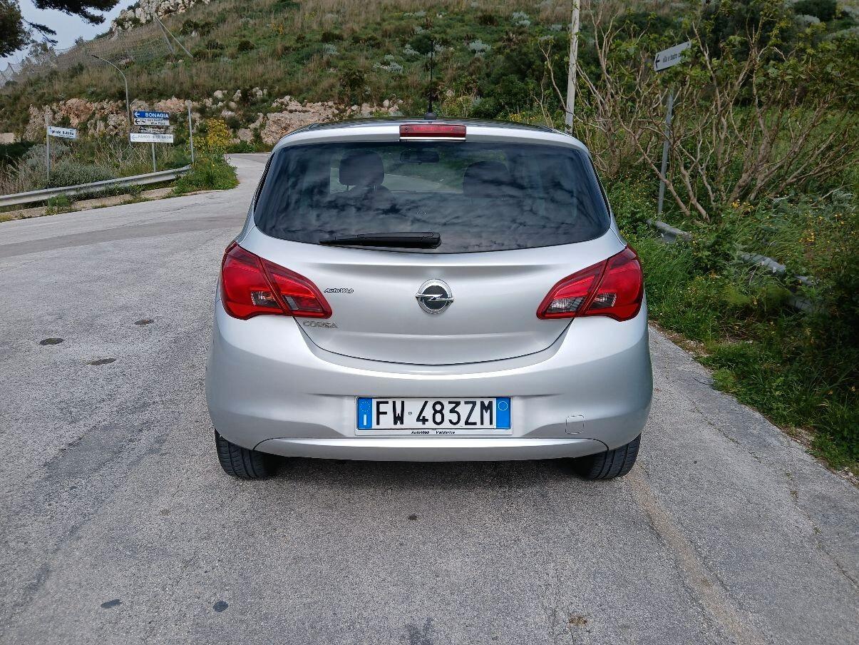 Opel Corsa 1.2 "motore a catena"