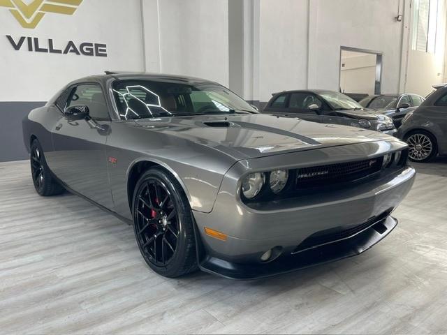 Dodge Challenger 6.4 v8 srt