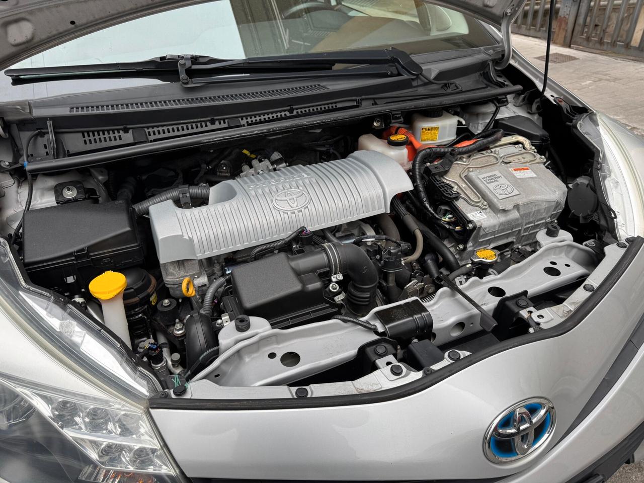 Toyota Yaris 1.5 Hybrid 5 porte Lounge