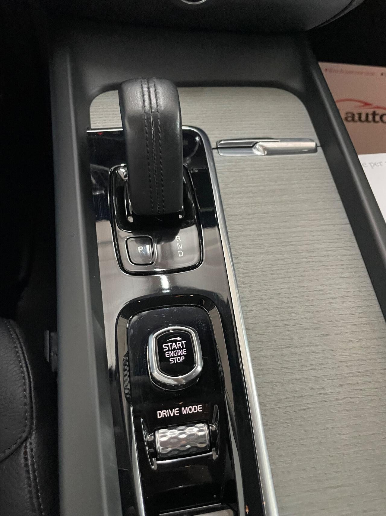 Volvo V60 Cross Country B4 (d) AWD Geartronic Business Pro Line