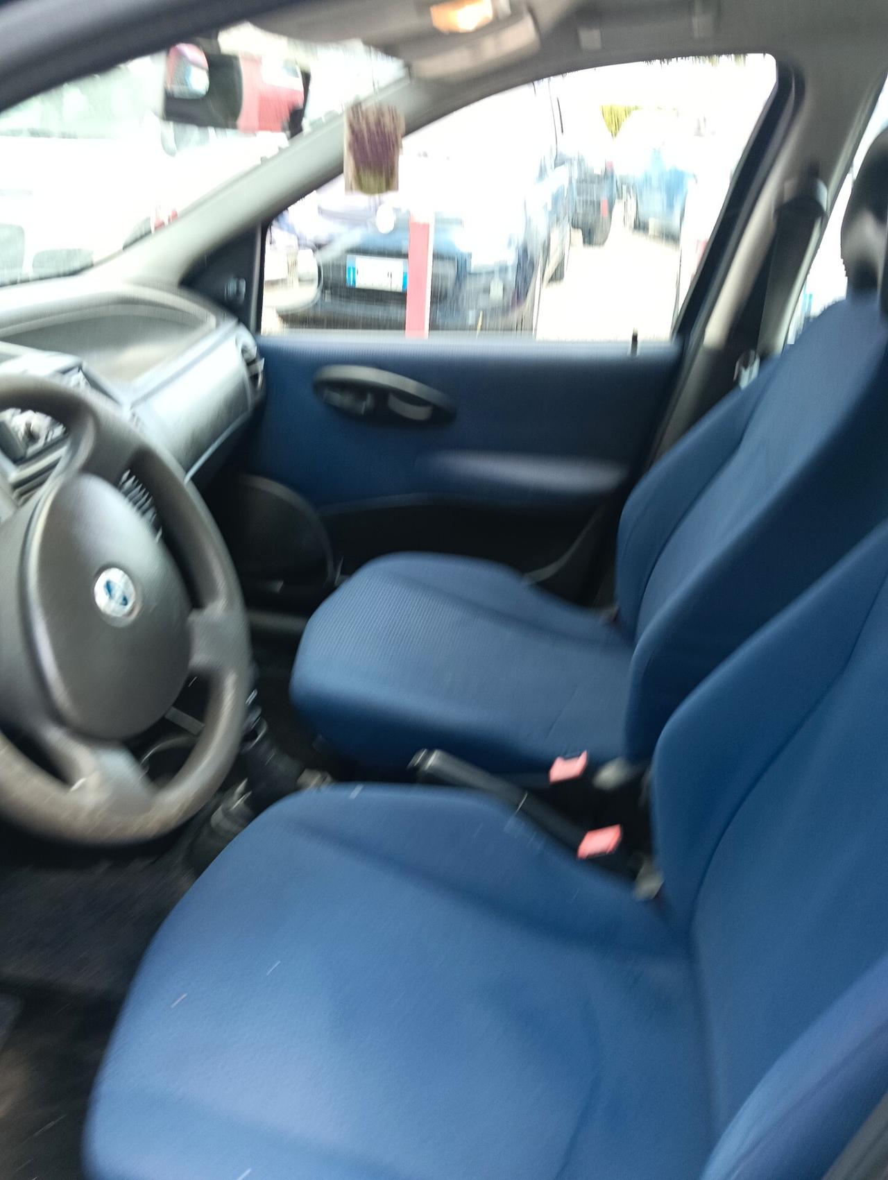 Fiat Punto 1.2i cat 5 porte ELX