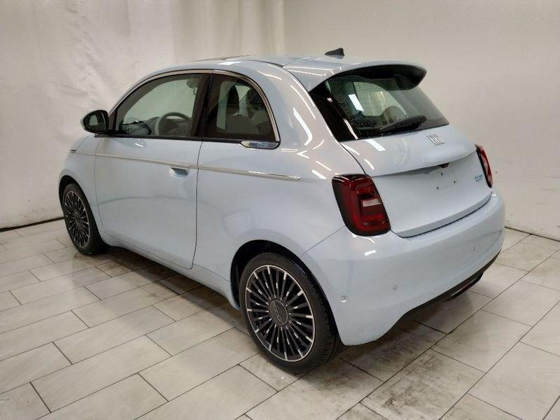 FIAT 500e La Prima