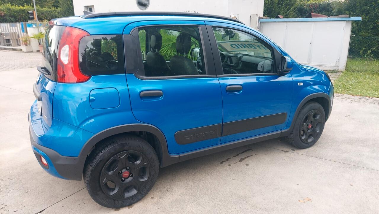 Fiat Panda Cross 1.0 - Hybrid