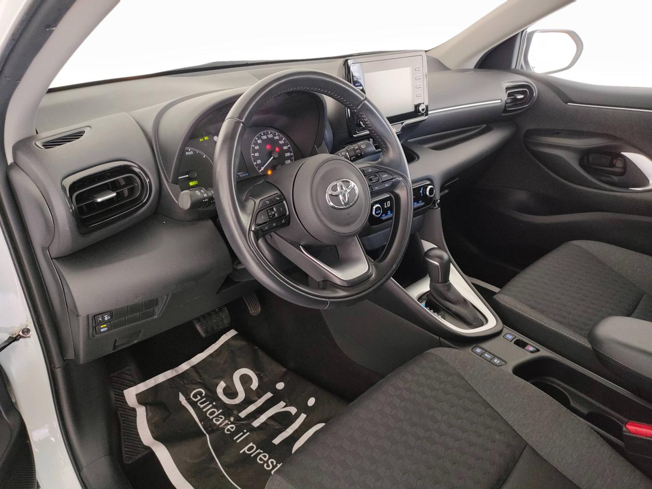TOYOTA Yaris IV 2020 - Yaris 1.5h Active
