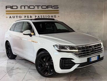 Volkswagen Touareg R-line+Tetto+Pelle+4sterzanti