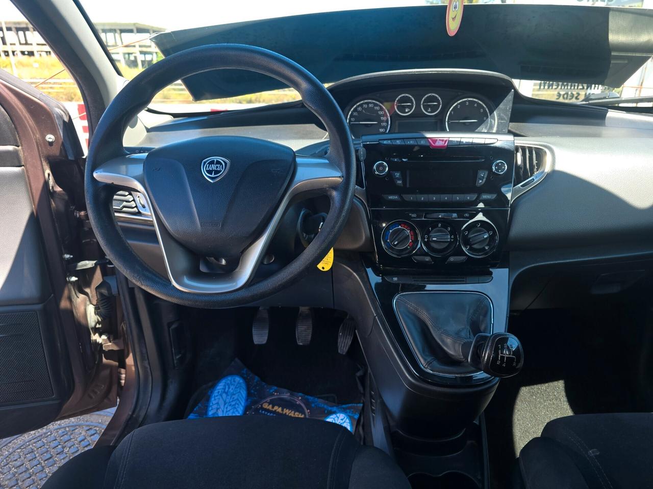 Lancia Ypsilon 0.9 TwinAir 85 CV Metano Ecochic Elefantino