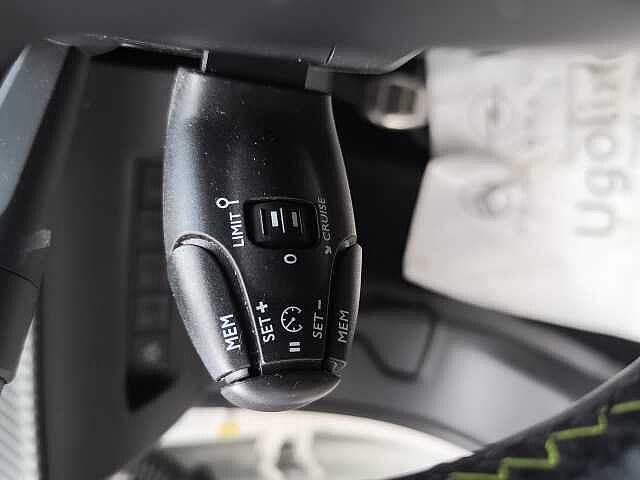 Peugeot 2008 BlueHDi 110 S&S GT