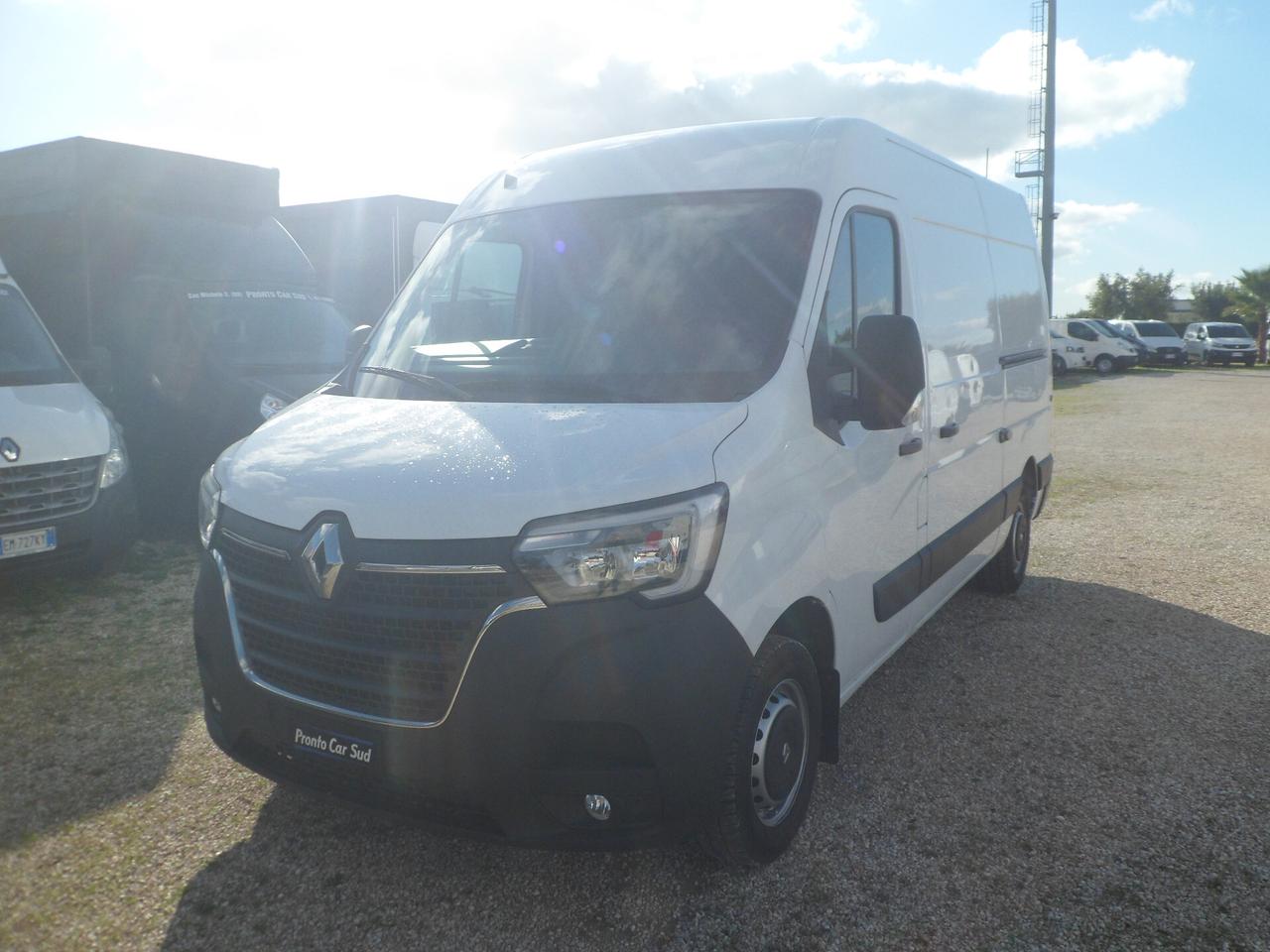 Renault Master furgone medio alto doppia porta