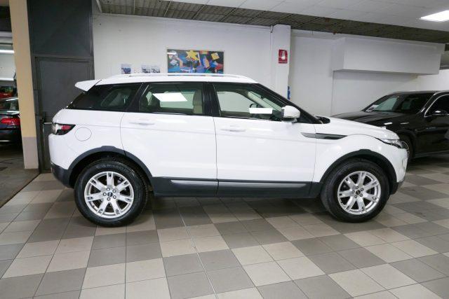 LAND ROVER Range Rover Evoque 2.2 TD4 5p. Pure