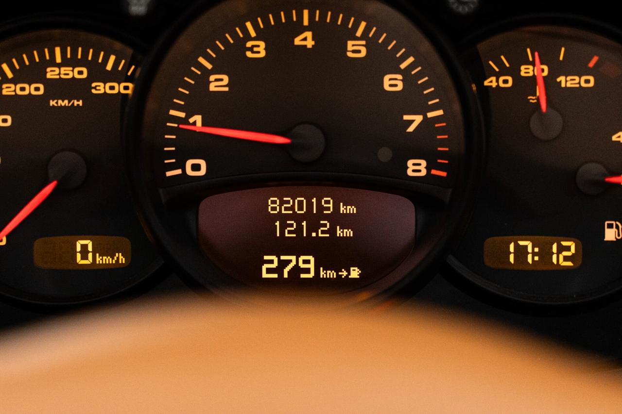 Porsche 911 996 Carrera cat Cabriolet