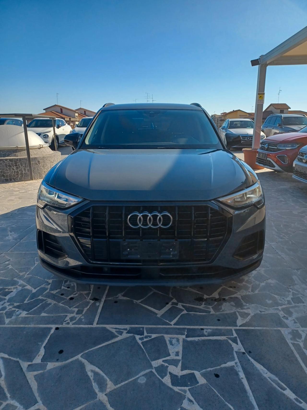 Audi Q3 35 TDI S tronic Business