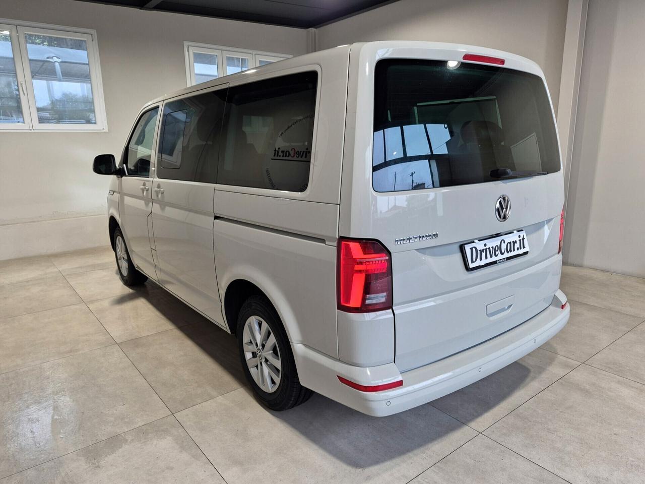 Volkswagen T6.1 Multivan 2.0 TDI COMFORTLINE DSG 150CV 7 POSTI PELLE NAVI RETROCAMERA ACC CARPLAY E ANDROID AUTO PORTE ELETTRICHE PREZZO + IVA 22%