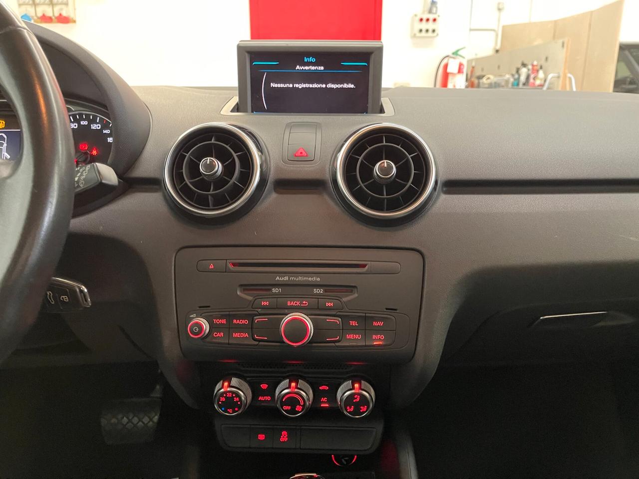 Audi A1 Sportback spb Ambition 1.6TDI s-tronic-LEGGI SOTTO