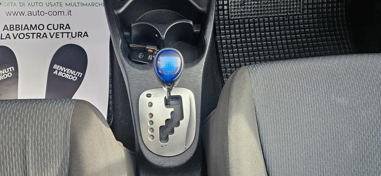 Toyota Yaris 1.5 Hybrid 5P AUTOMATICA