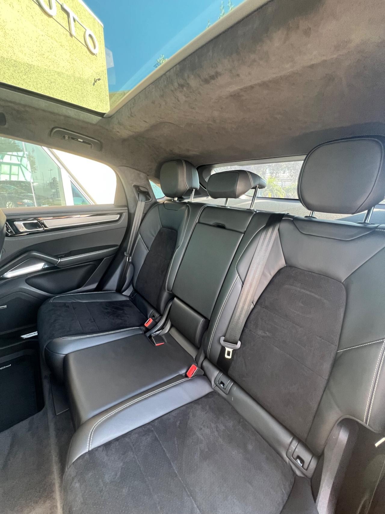 Porsche Cayenne Coupè 4.0 V8 Turbo S E-Hybrid