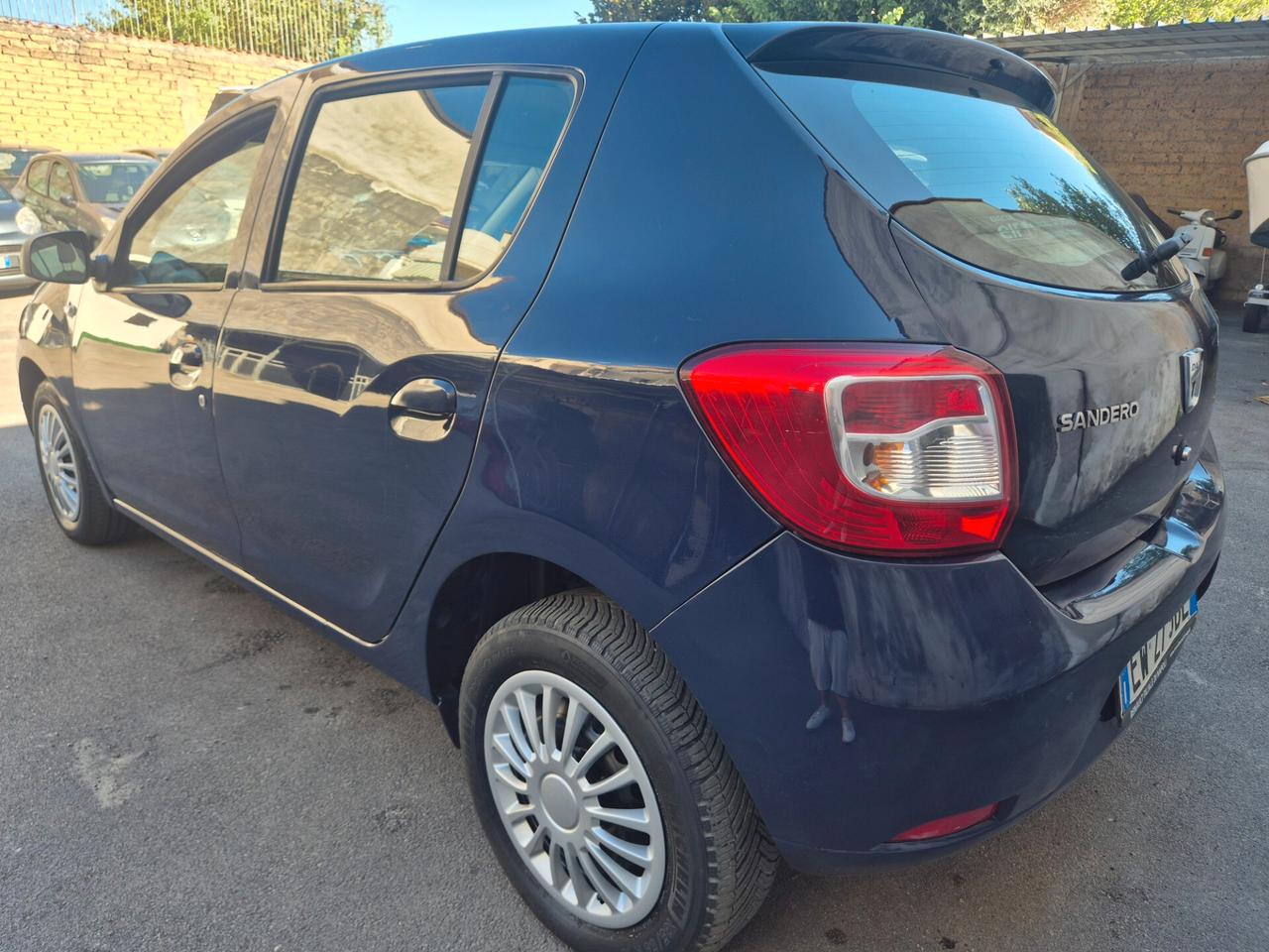 DACIA SANDERO 1.1 GPL NUOVISSIMA E FULL 2015