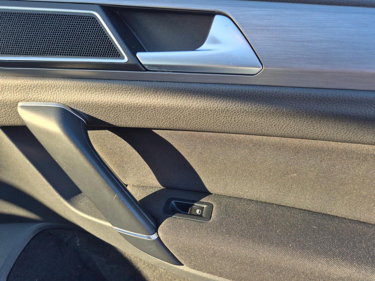 Volkswagen Golf Sportsvan 1.6 TDI 110CV DSG Highline BlueMotion Tech.