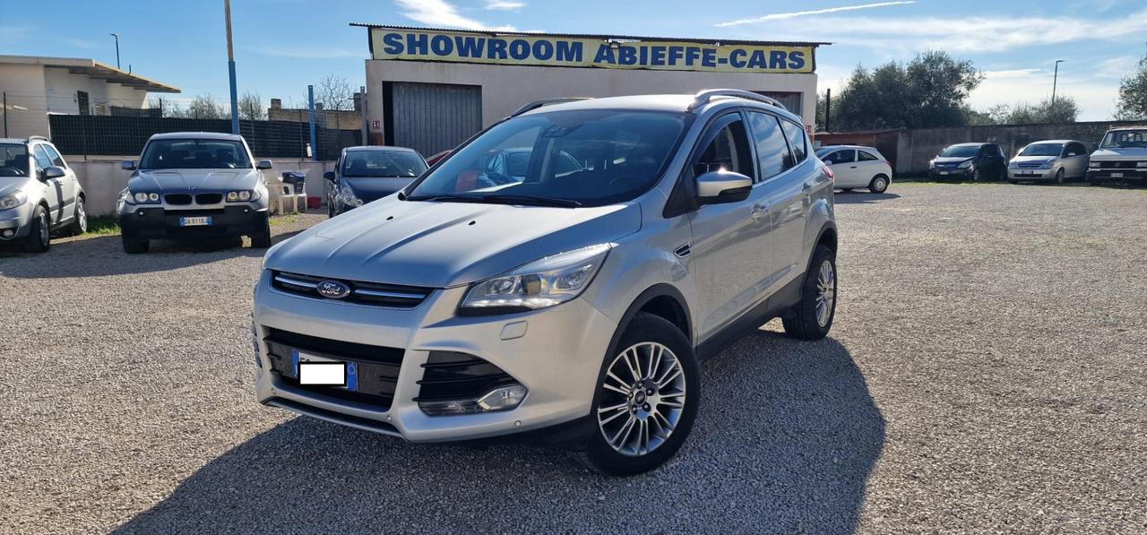 Ford Kuga 2.0 TDCI 140 CV 4WD Powershift Titanium