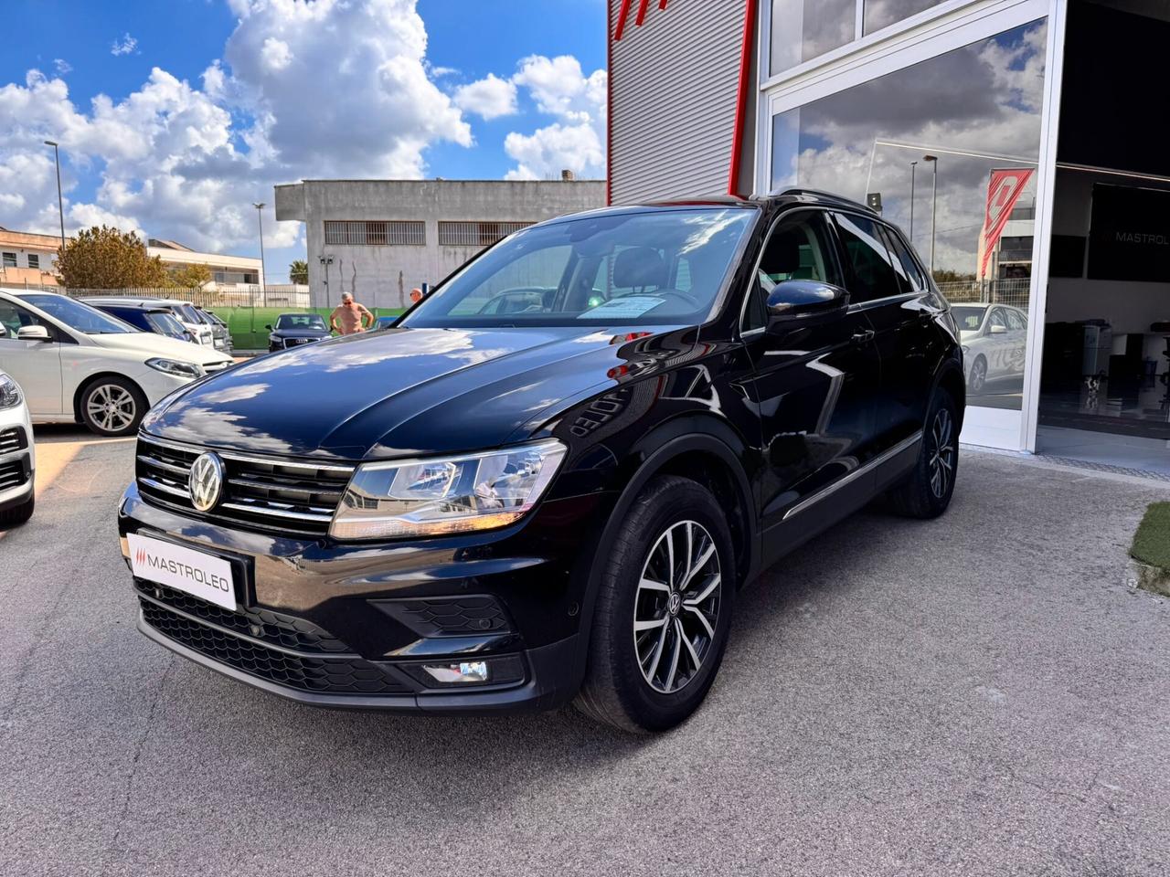 Volkswagen Tiguan 2.0 TDI SCR DSG 4MOTION Business BMT