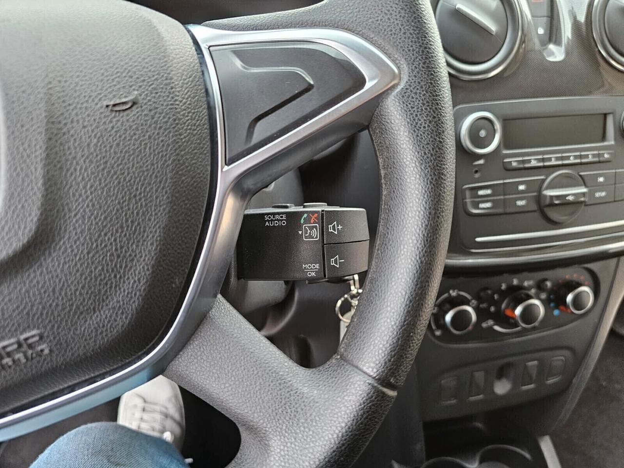 DACIA SANDERO 1.5 75CV 12/2019 PER NEOPATENTATI