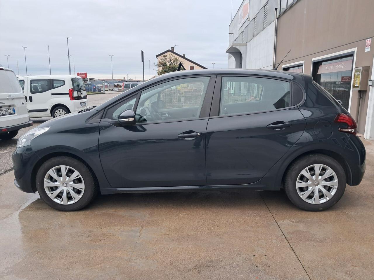 Peugeot 208 PureTech 82 5 porte Active