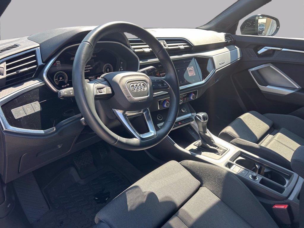 AUDI Q3 45 1.4 tfsi e identity black s-tronic del 2024