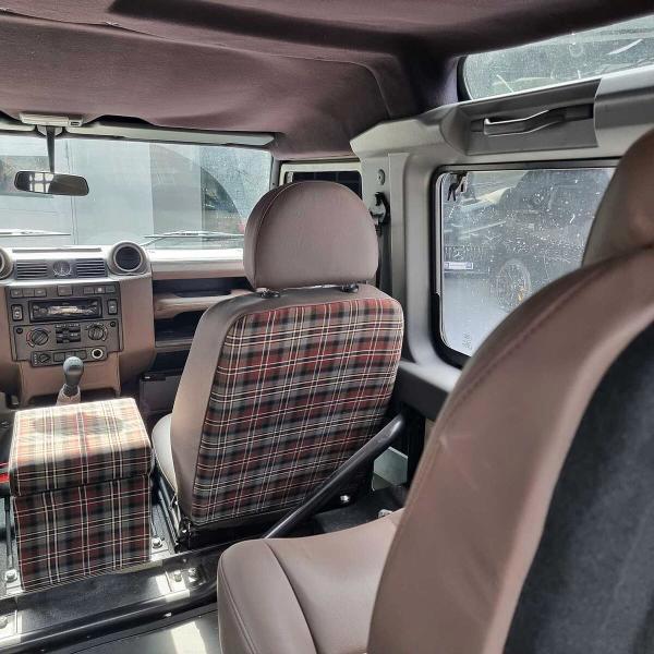 Land Rover Defender RESTORED 90 2.2 PUMA TD4- LIFE&STYLE