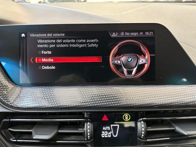 BMW 116 d Sport Automatica - LED - Carplay - 17"